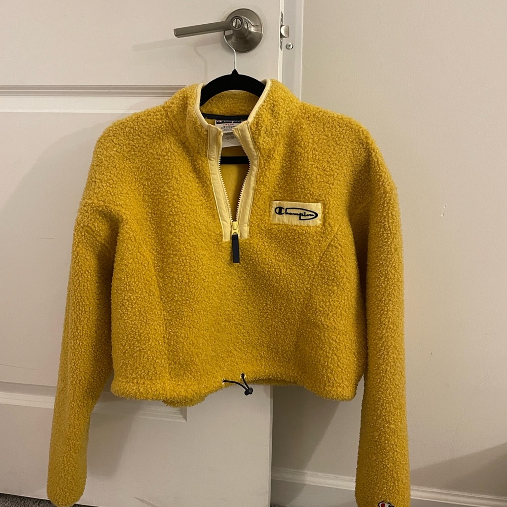 Champion - Yellow Outdoor Winter Cropped Teddy (Size L)